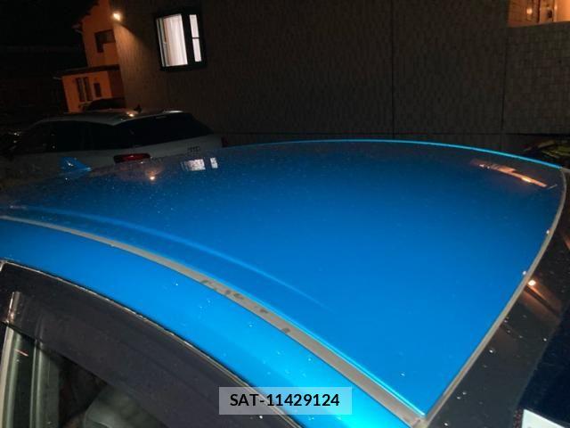 Toyota PRIUS PHV 2018-04 8850428-4