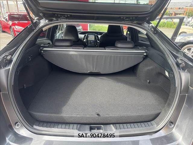 Toyota PRIUS PHV 2017-12 8850429-9