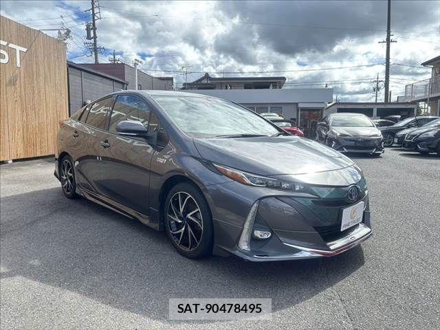 Toyota PRIUS PHV 2017-12 8850429-16