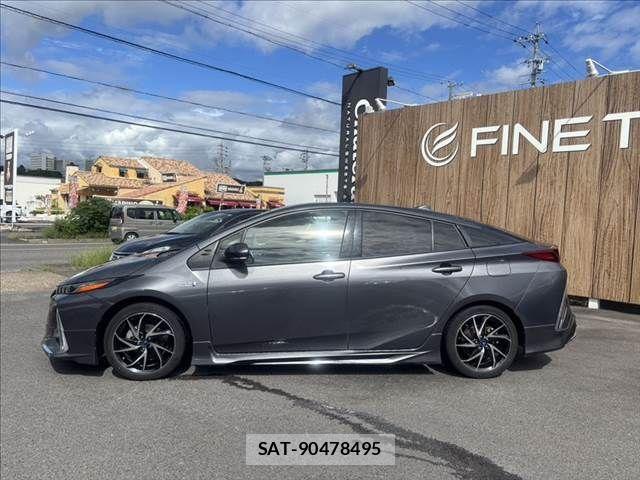 Toyota PRIUS PHV 2017-12 8850429-21
