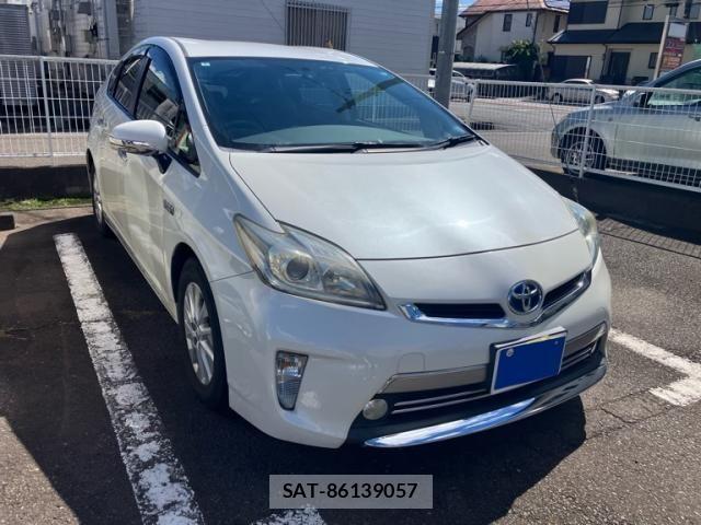 Toyota PRIUS PHV 2014-01 8850430-0