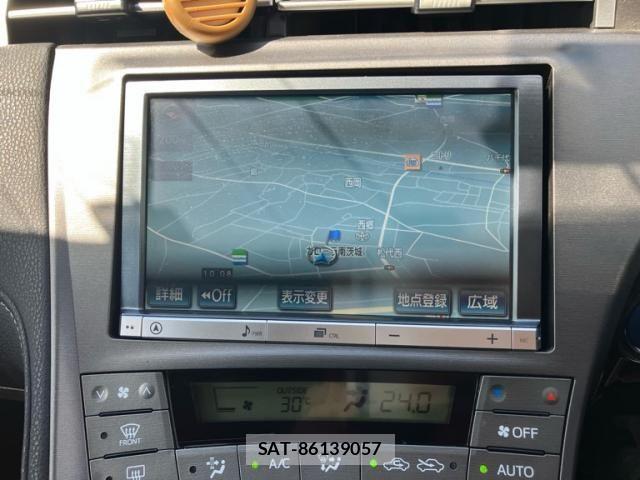 Toyota PRIUS PHV 2014-01 8850430-16