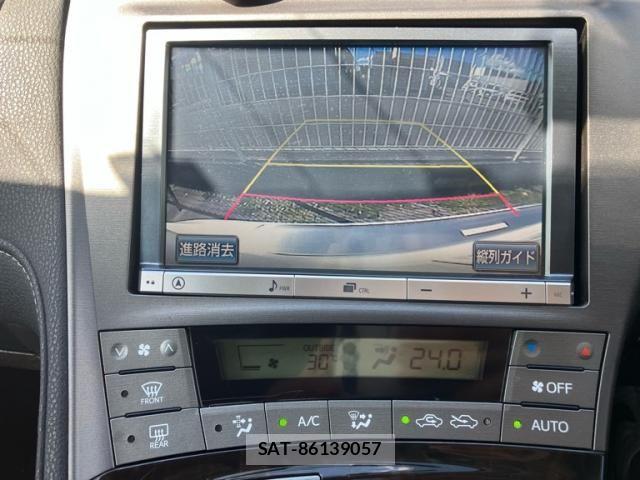 Toyota PRIUS PHV 2014-01 8850430-17