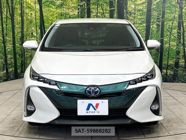 Toyota PRIUS PHV 2018-05 8871870-13
