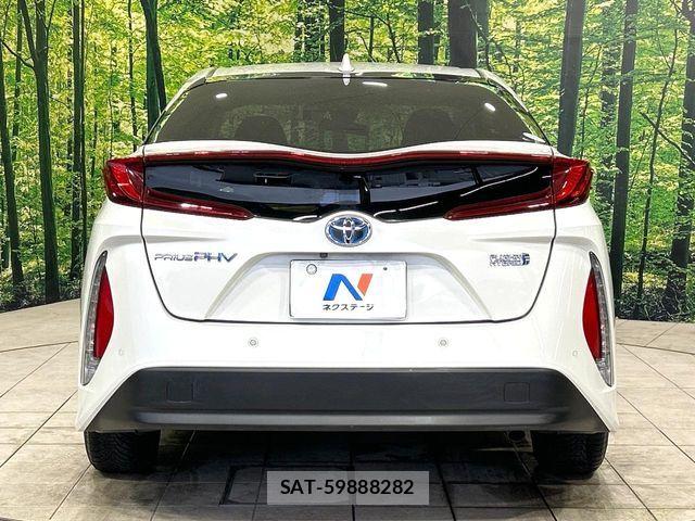 Toyota PRIUS PHV 2018-05 8871870-14