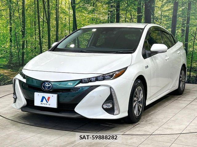 Toyota PRIUS PHV 2018-05 8871870-15