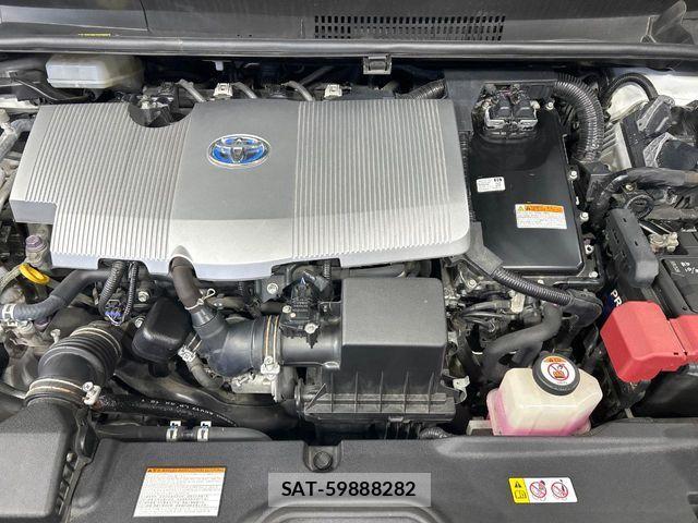 Toyota PRIUS PHV 2018-05 8871870-17
