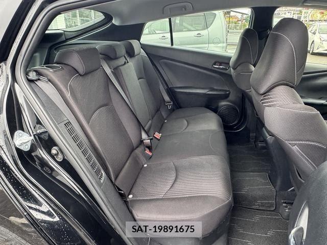 Toyota PRIUS PHV 2019-05 8881716-9