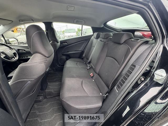 Toyota PRIUS PHV 2019-05 8881716-11