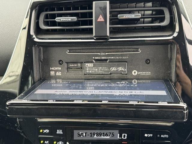 Toyota PRIUS PHV 2019-05 8881716-24