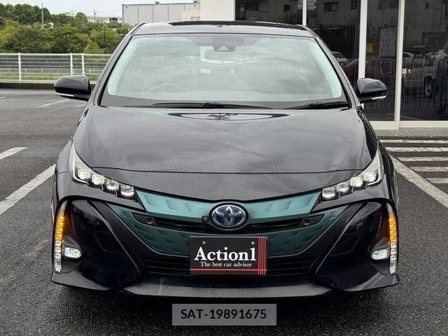 Toyota PRIUS PHV 2019-05 8881716-2