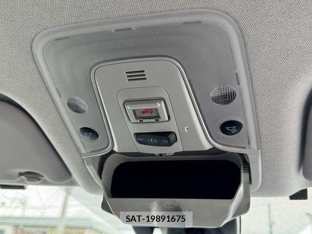 Toyota PRIUS PHV 2019-05 8881716-29