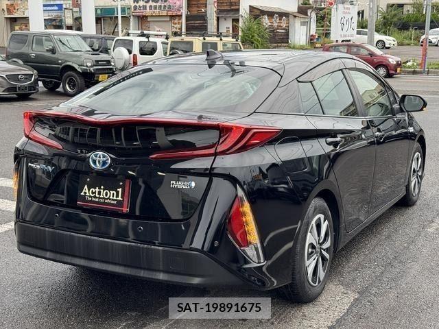 Toyota PRIUS PHV 2019-05 8881716-5