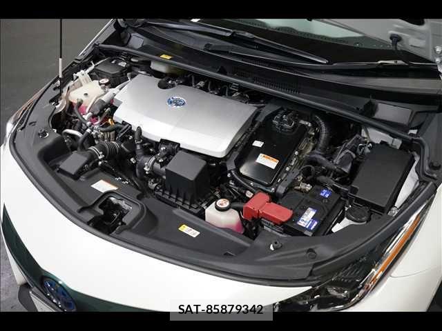 Toyota PRIUS PHV 2017-11 8881715-19