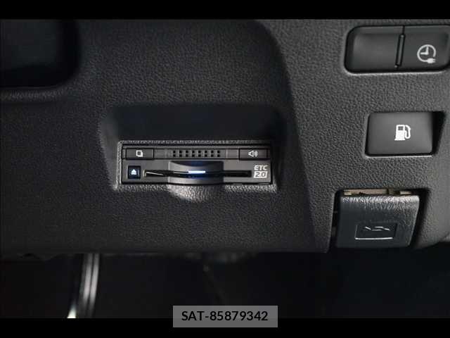 Toyota PRIUS PHV 2017-11 8881715-7