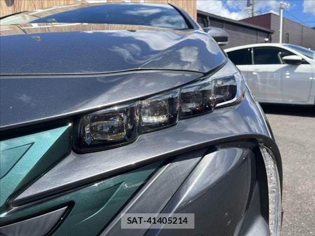 Toyota PRIUS PHV 2017-03 8881717-10