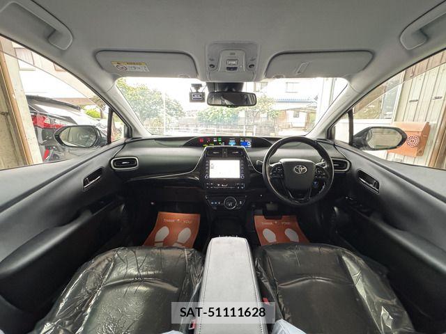Toyota PRIUS PHV 2021-11 8881718-9