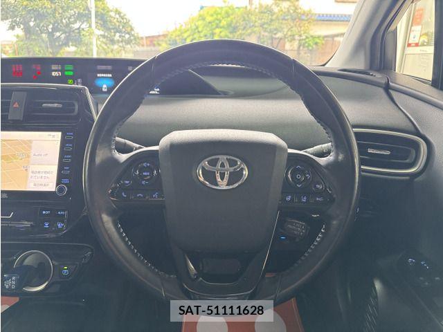 Toyota PRIUS PHV 2021-11 8881718-11