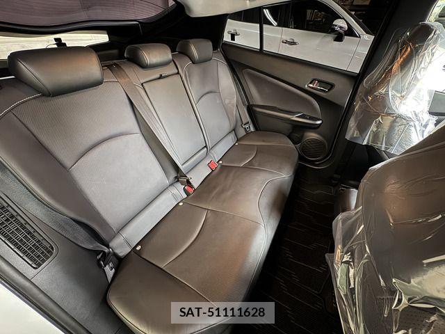 Toyota PRIUS PHV 2021-11 8881718-17