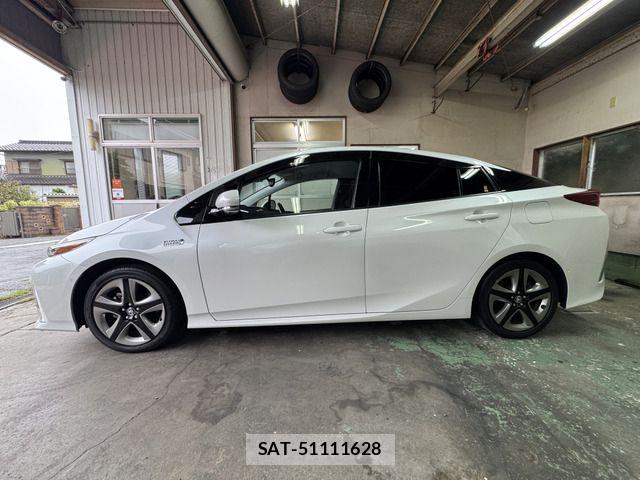 Toyota PRIUS PHV 2021-11 8881718-6