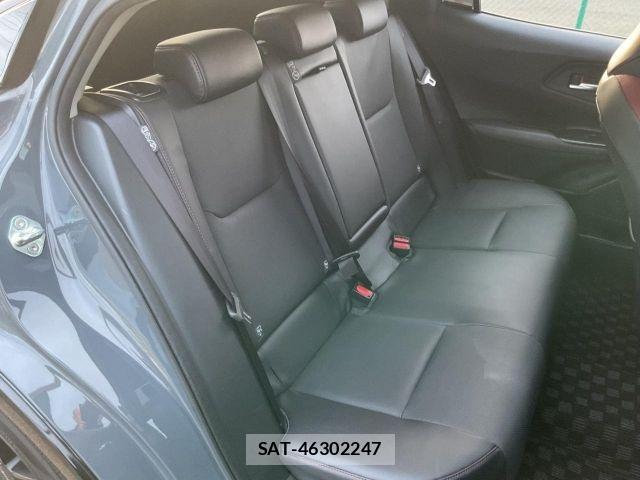 Toyota PRIUS PHV 2024-03 8881713-11