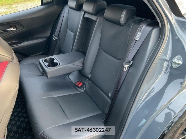 Toyota PRIUS PHV 2024-03 8881713-12