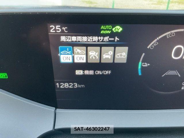 Toyota PRIUS PHV 2024-03 8881713-24