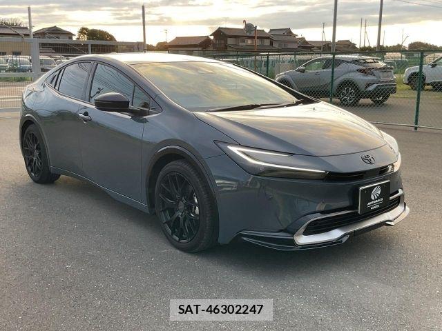 Toyota PRIUS PHV 2024-03 8881713-6