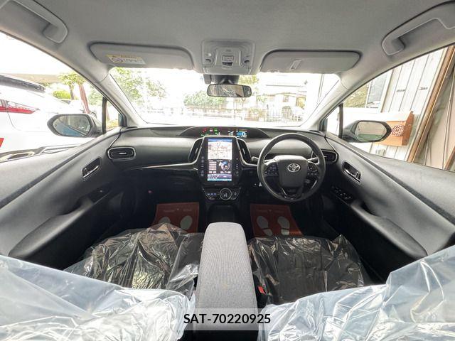 Toyota PRIUS PHV 2018-06 8881719-9