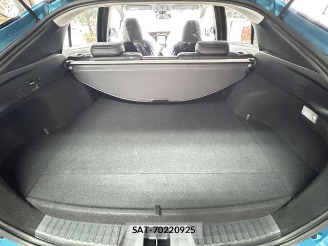 Toyota PRIUS PHV 2018-06 8881719-19