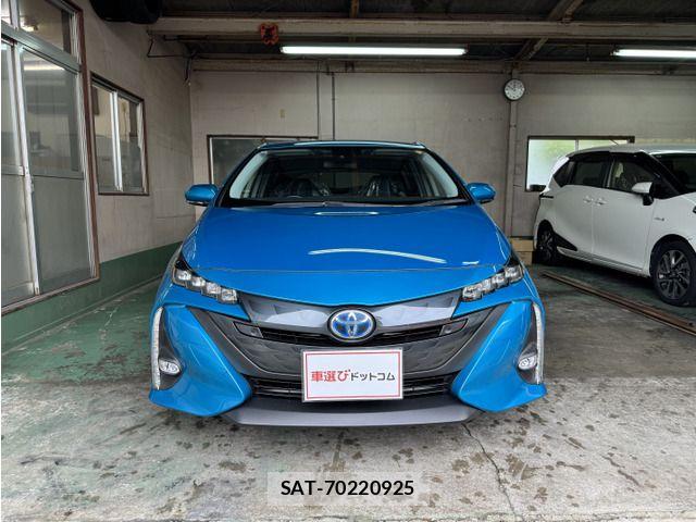 Toyota PRIUS PHV 2018-06 8881719-3