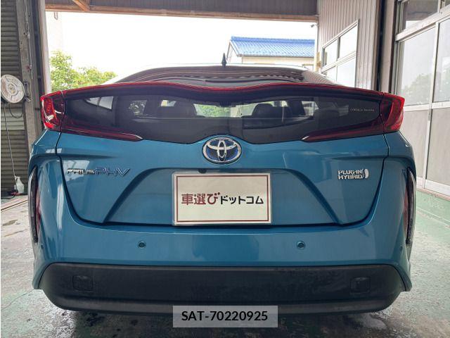 Toyota PRIUS PHV 2018-06 8881719-8