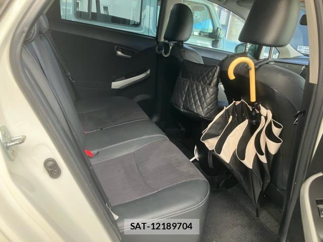 Toyota PRIUS PHV 2012-02 8884224-7
