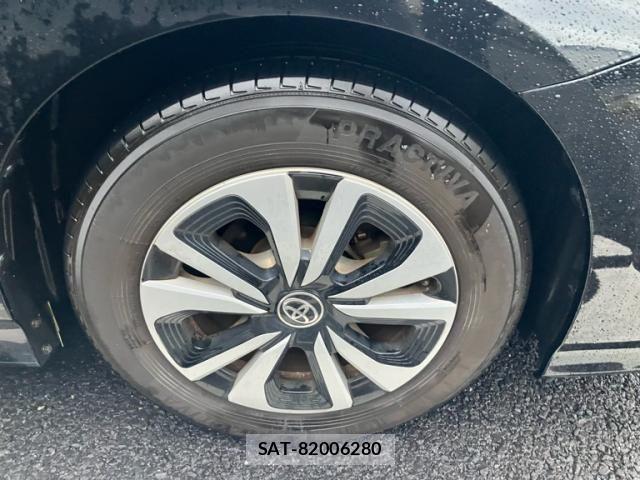 Toyota PRIUS PHV 2018-02 8884223-9