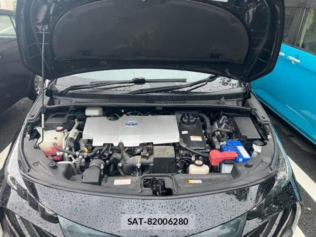 Toyota PRIUS PHV 2018-02 8884223-12
