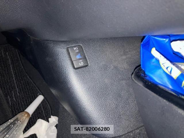 Toyota PRIUS PHV 2018-02 8884223-23