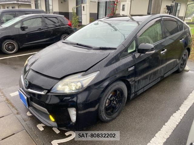 Toyota PRIUS PHV 2012-03 8884225-2
