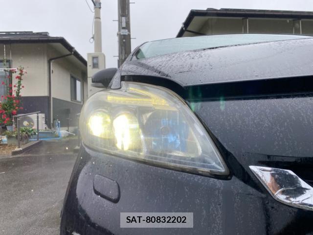 Toyota PRIUS PHV 2012-03 8884225-3