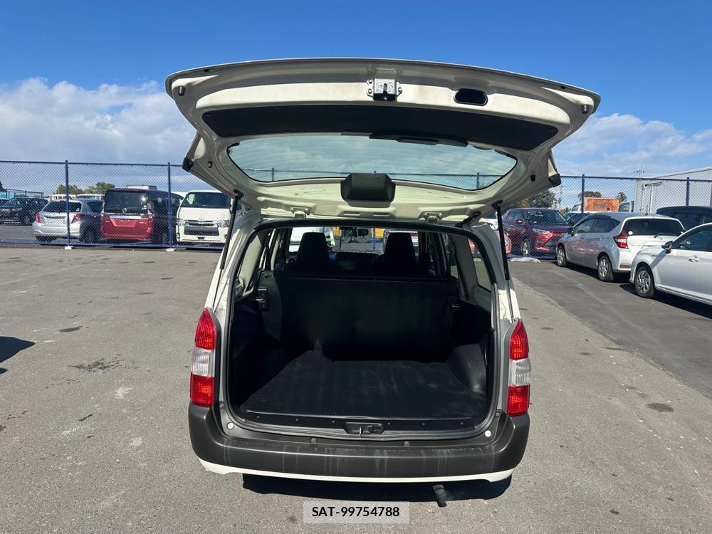 Toyota PROBOX 2020 1372553-22