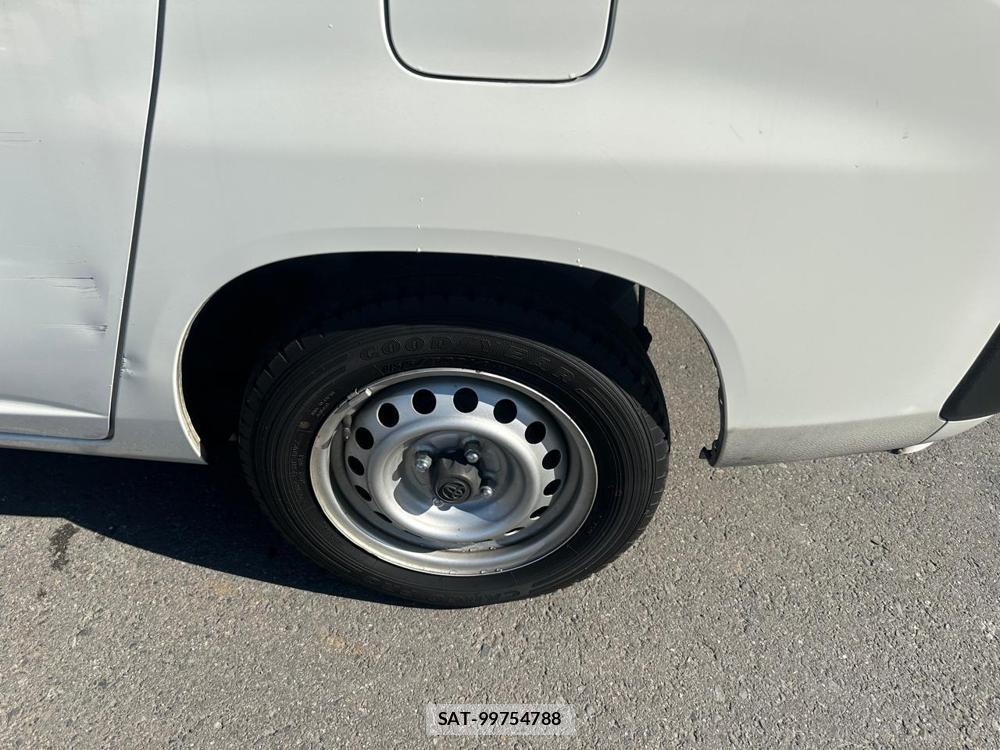 Toyota PROBOX 2020 1372553-27
