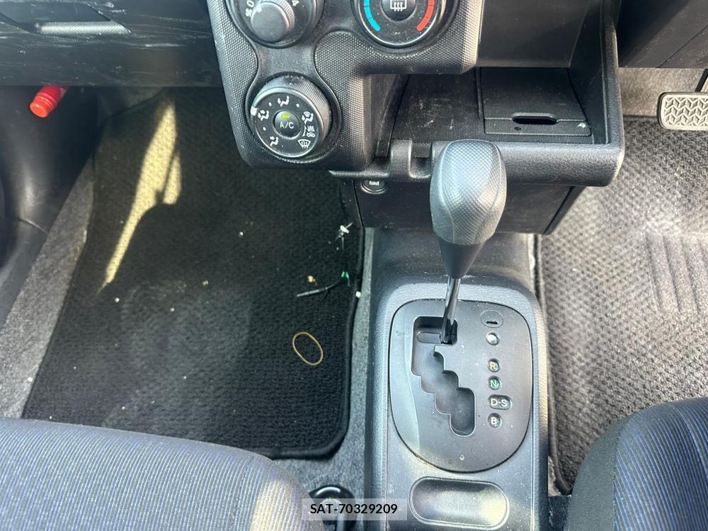 Toyota PROBOX 2020 1451875-19