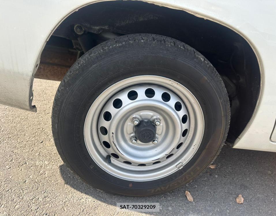 Toyota PROBOX 2020 1451875-26