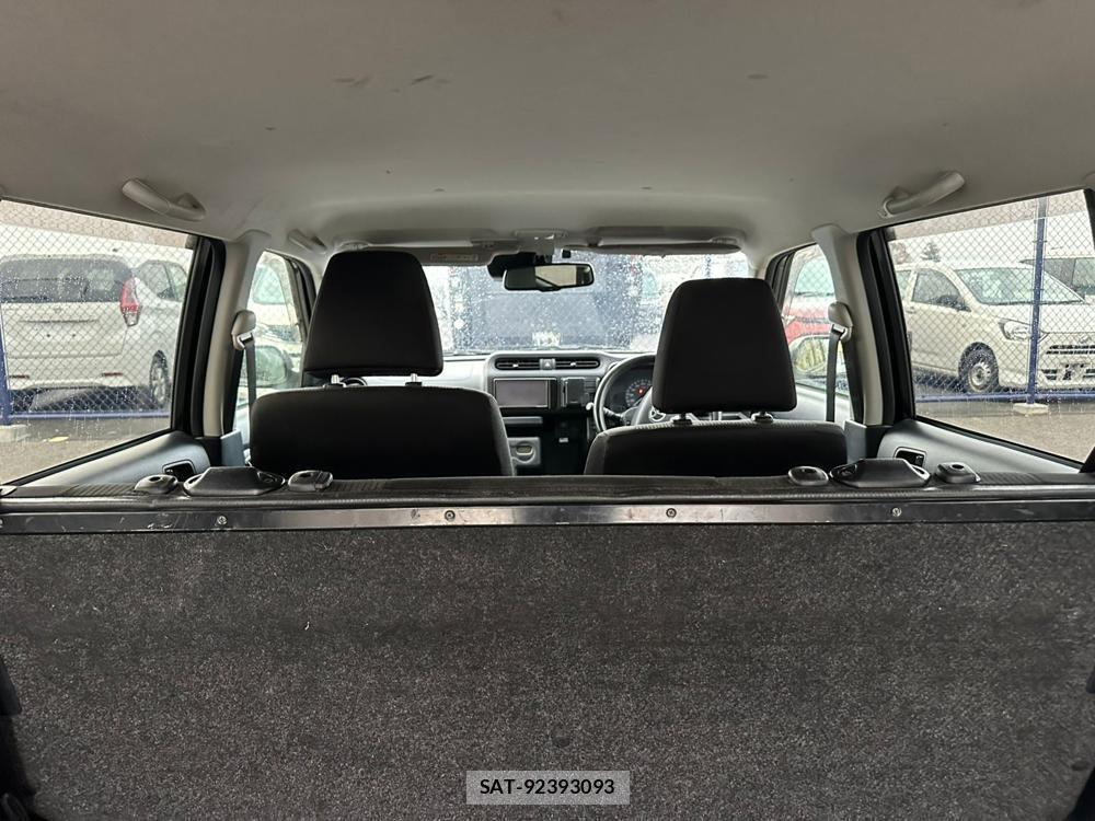 Toyota PROBOX 2020 1375370-23