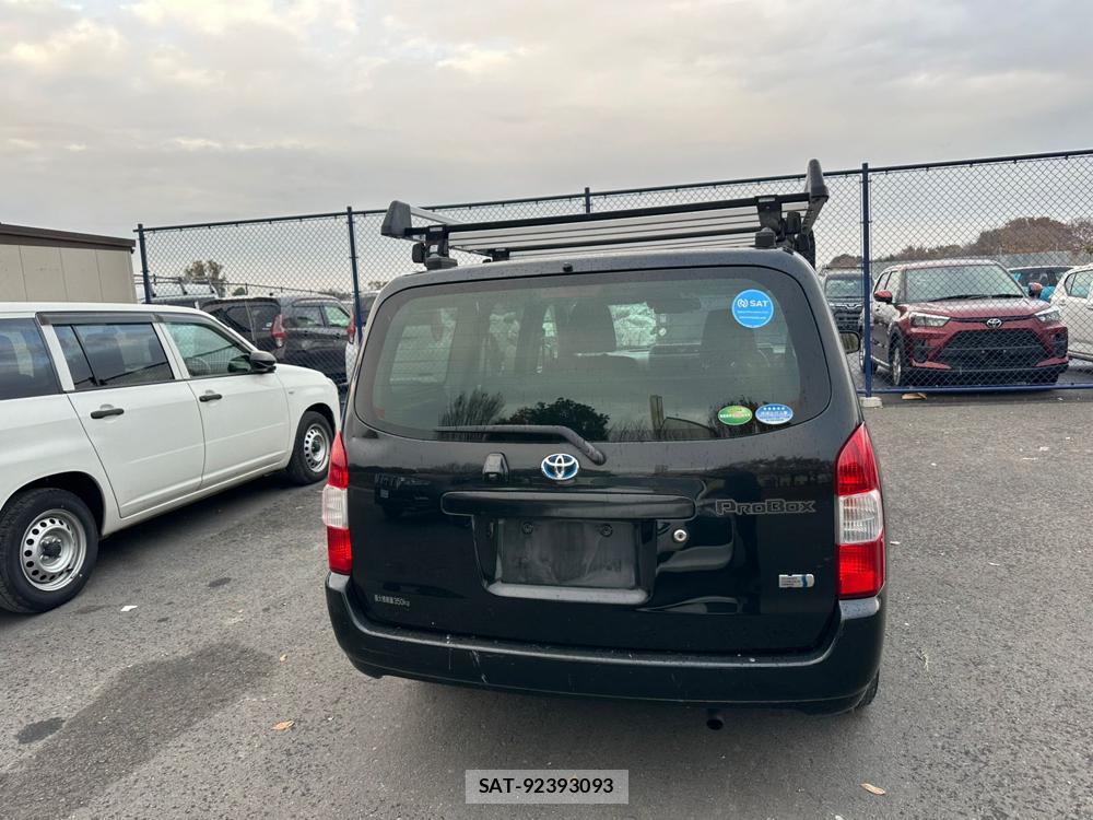 Toyota PROBOX 2020 1375370-3