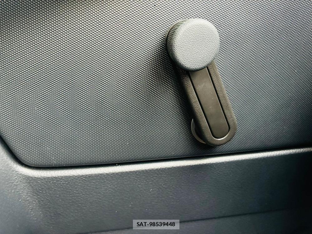 Toyota PROBOX 2020-12 7632876-23