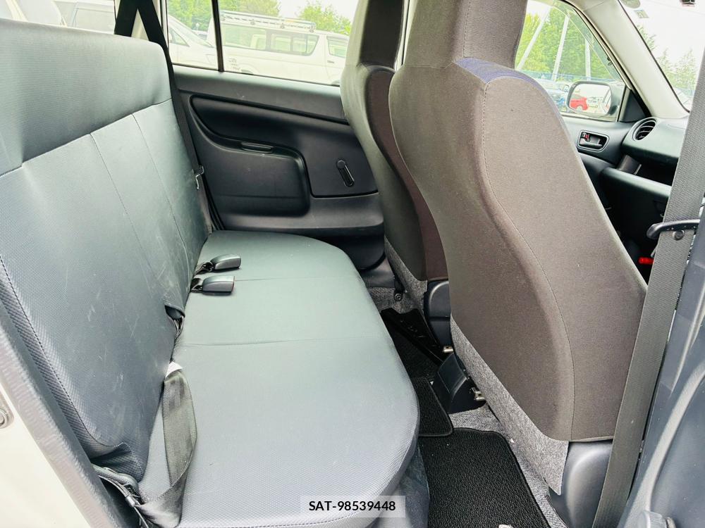 Toyota PROBOX 2020-12 7632876-8