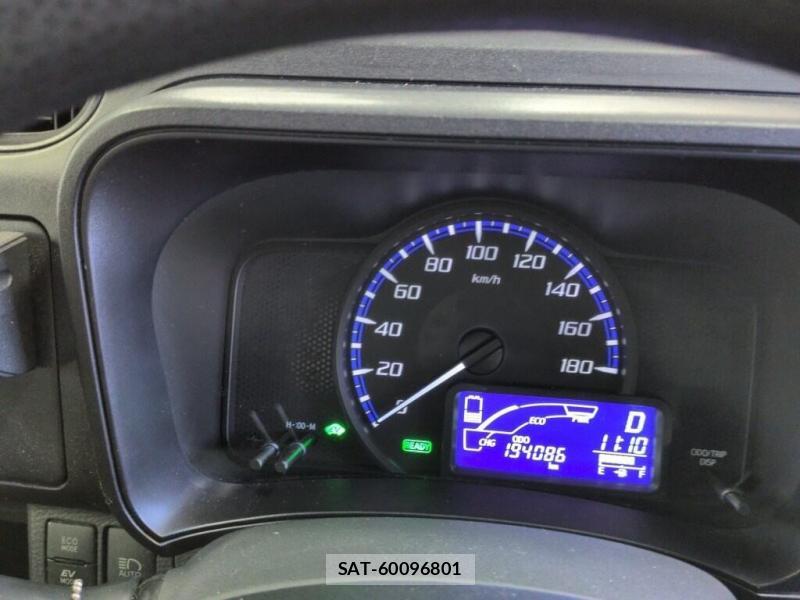 Toyota PROBOX 2019-07 8252490-5