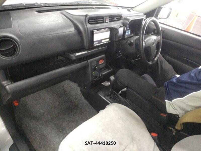 Toyota PROBOX 2020-07 8299285-5