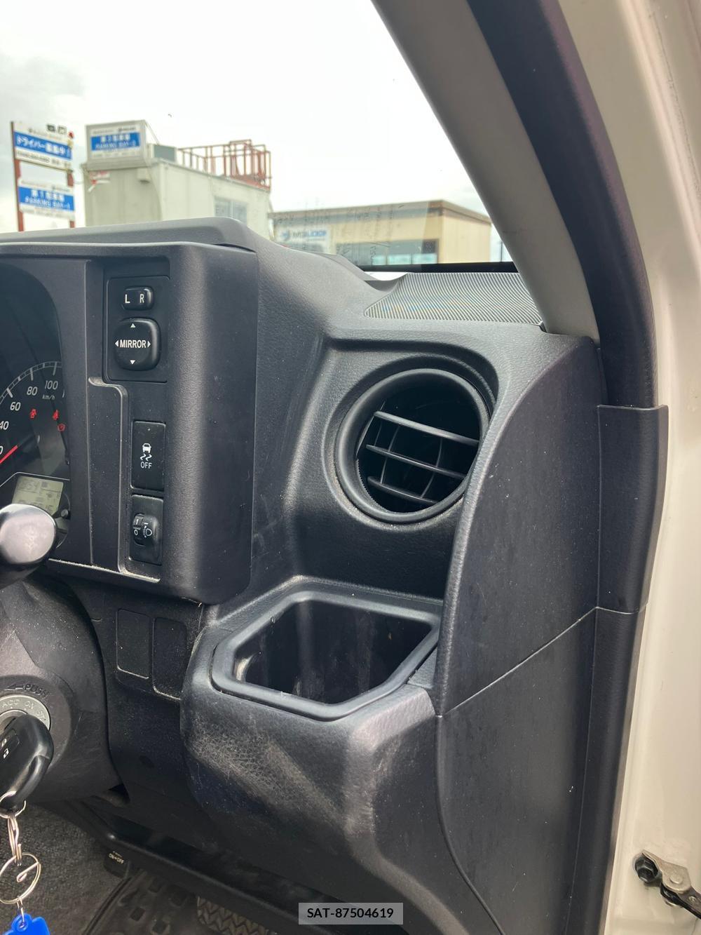 Toyota PROBOX 2018 1289494-19