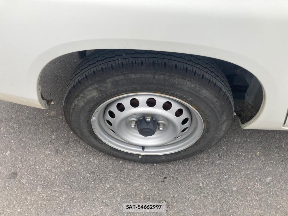 Toyota PROBOX 2020 1325500-32